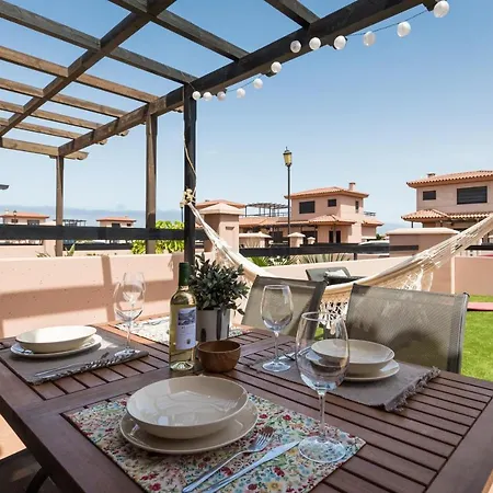 בית נופש Home2book Casa Calma לאחארס